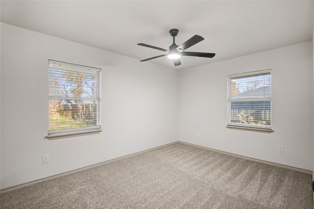 1530 W 10th Street, Freeport, TX 77541