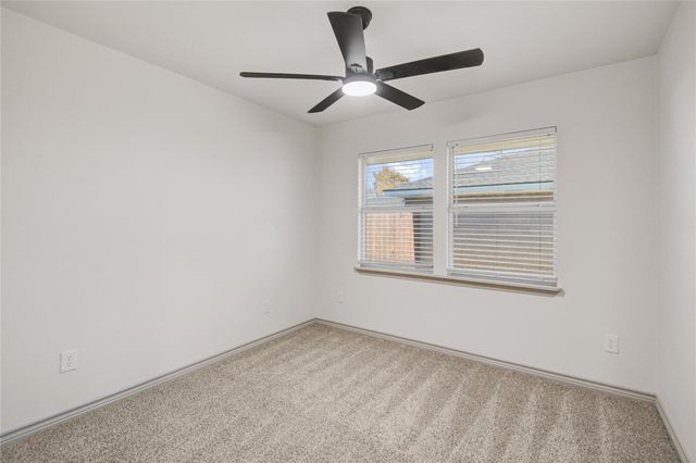 1530 W 10th Street, Freeport, TX 77541