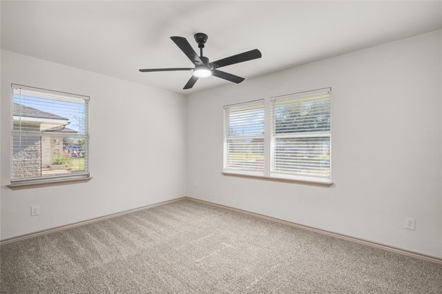 1530 W 10th Street, Freeport, TX 77541