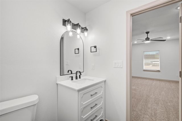 1530 W 10th Street, Freeport, TX 77541