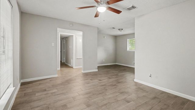 11231 Tamworth Drive, Houston, TX 77016