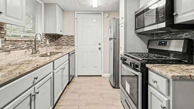 11231 Tamworth Drive, Houston, TX 77016