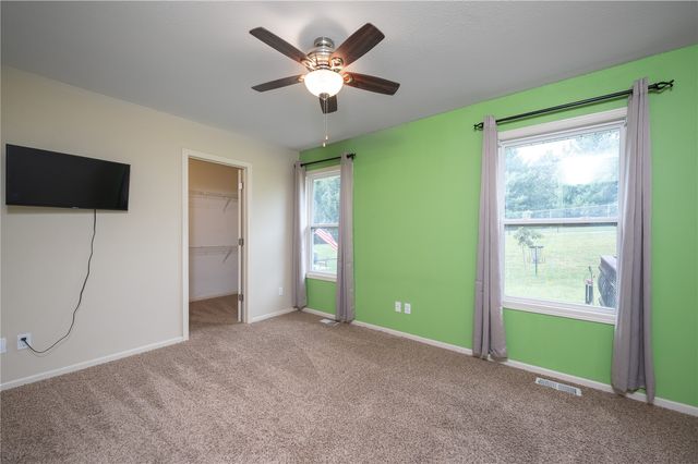 2520 Shaman Avenue SW, Cedar Rapids, IA 52404
