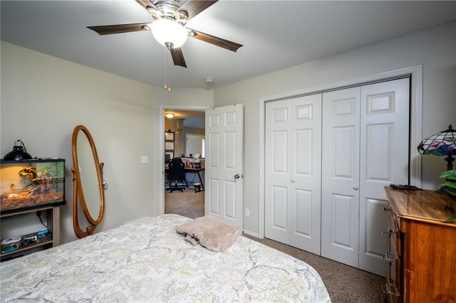 2520 Shaman Avenue SW, Cedar Rapids, IA 52404