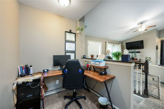 2520 Shaman Avenue SW, Cedar Rapids, IA 52404