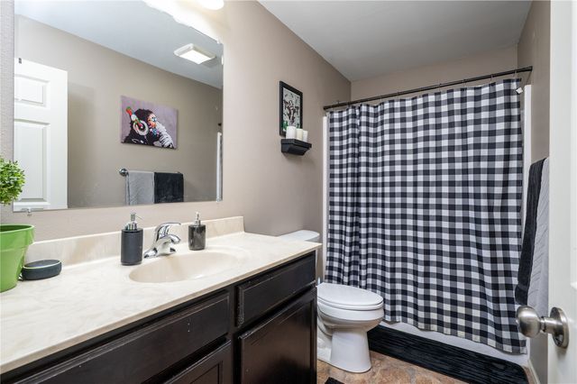 2520 Shaman Avenue SW, Cedar Rapids, IA 52404