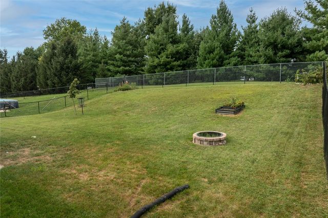 2520 Shaman Avenue SW, Cedar Rapids, IA 52404