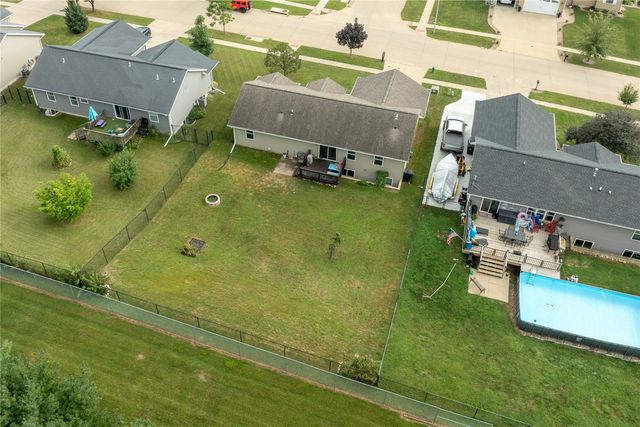 2520 Shaman Avenue SW, Cedar Rapids, IA 52404