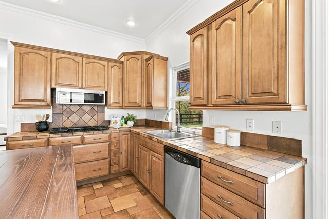 1400 Crooked Mile Ct, Placerville, CA 95667
