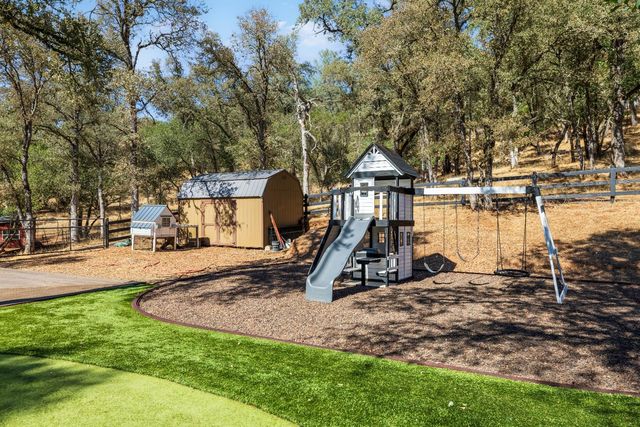 1400 Crooked Mile Ct, Placerville, CA 95667