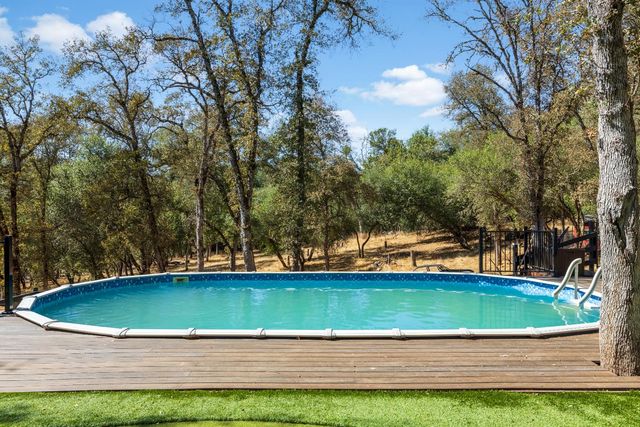1400 Crooked Mile Ct, Placerville, CA 95667