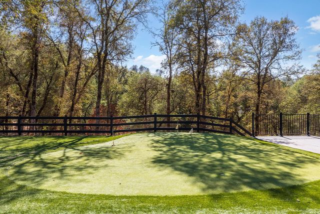 1400 Crooked Mile Ct, Placerville, CA 95667