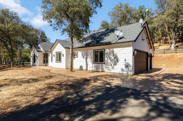 1400 Crooked Mile Ct, Placerville, CA 95667