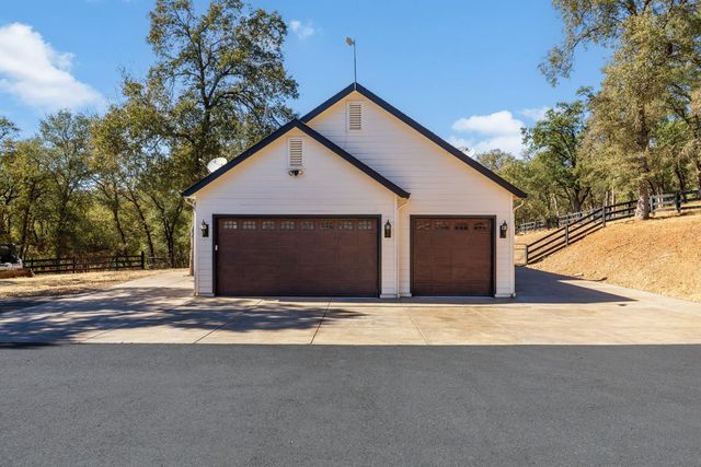 1400 Crooked Mile Ct, Placerville, CA 95667