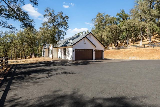 1400 Crooked Mile Ct, Placerville, CA 95667
