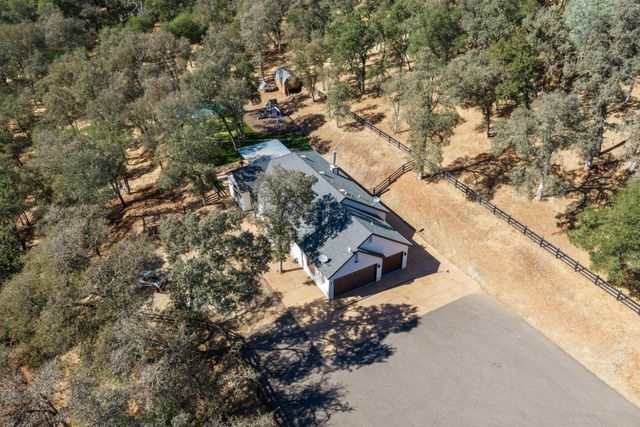 1400 Crooked Mile Ct, Placerville, CA 95667