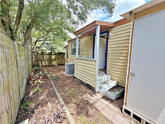 2400 SHANNON ROAD, Orlando, FL 32806