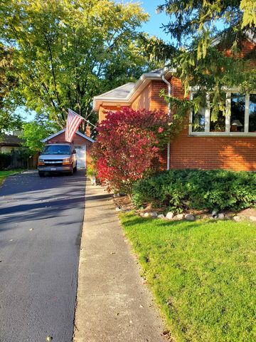 320 W Harrison Road, Lombard, IL 60148