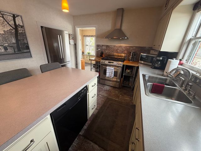 320 W Harrison Road, Lombard, IL 60148