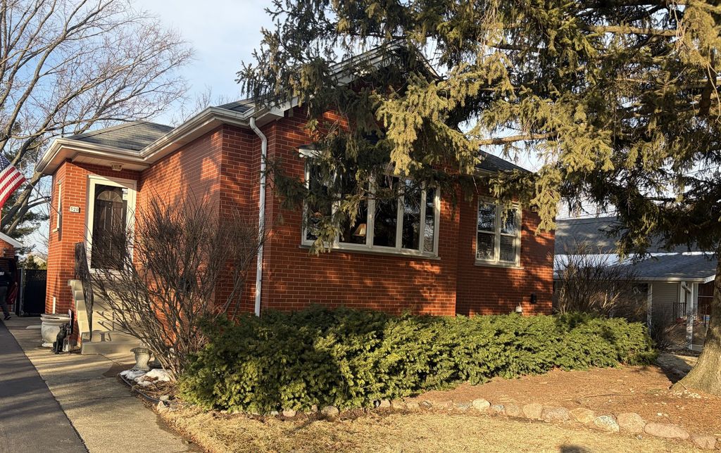 320 W Harrison Road, Lombard, IL 60148