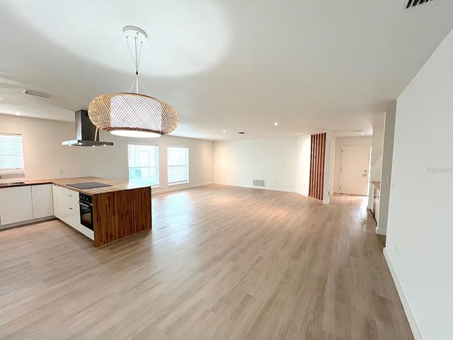 19 CEDARFIELD COURT, Palm Coast, FL 32137