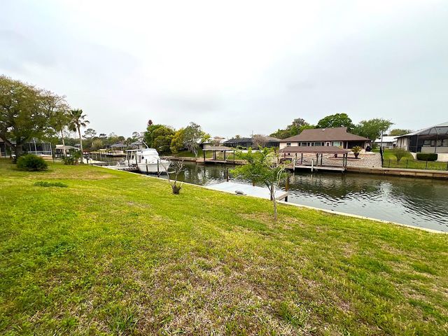 19 CEDARFIELD COURT, Palm Coast, FL 32137