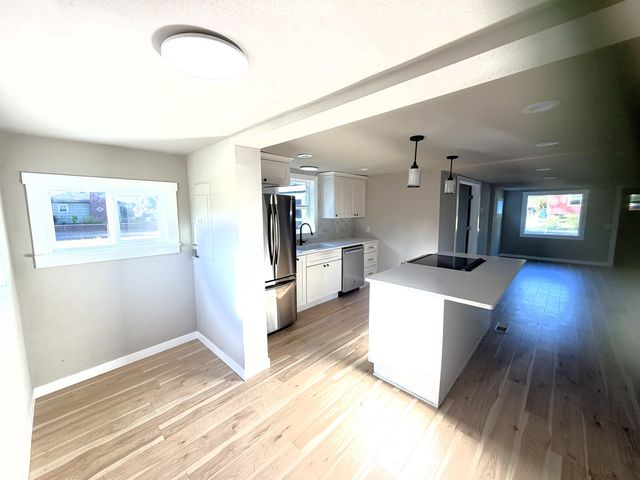 6015 N Monroe St, Spokane, WA 99205