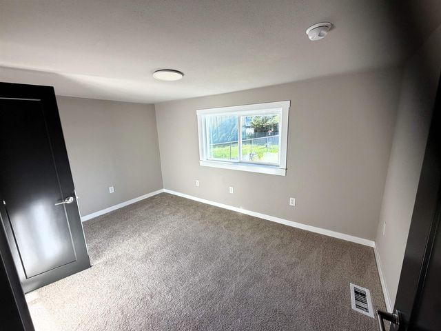 6015 N Monroe St, Spokane, WA 99205