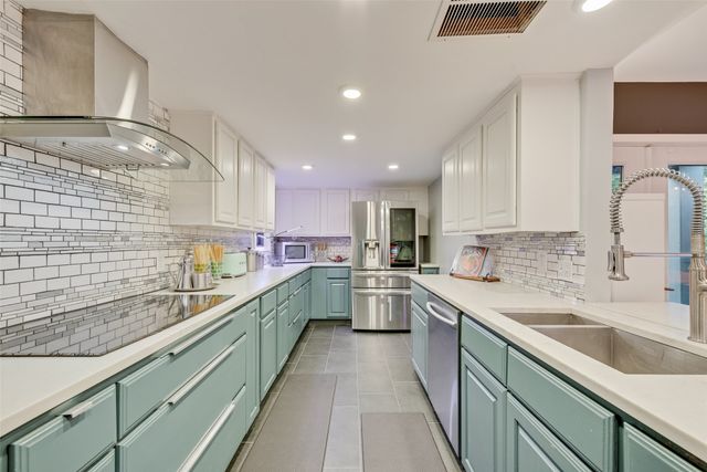 3237 Sharpview Circle, Dallas, TX 75228
