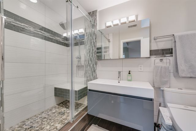 3237 Sharpview Circle, Dallas, TX 75228