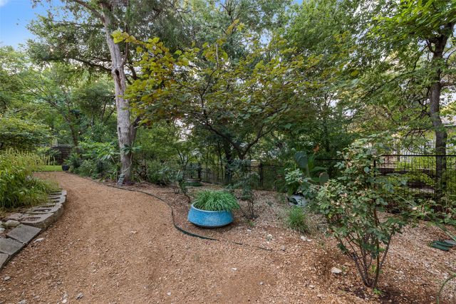 3237 Sharpview Circle, Dallas, TX 75228