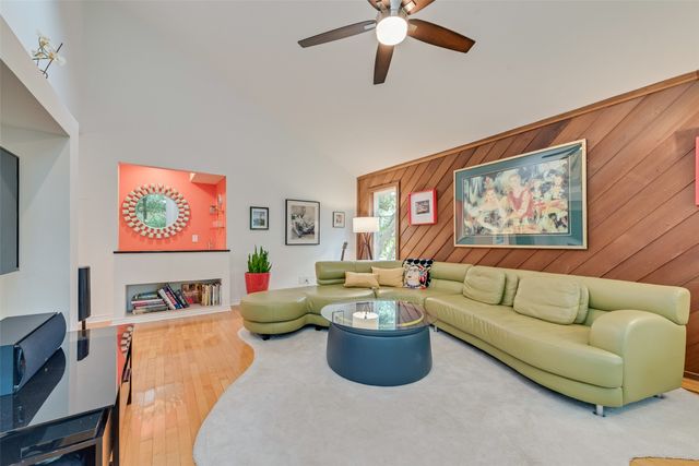 3237 Sharpview Circle, Dallas, TX 75228