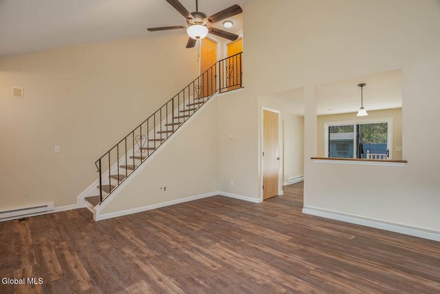 2 Queen Ann Court, Queensbury, NY 12804