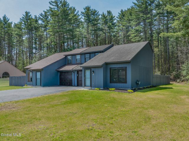 2 Queen Ann Court, Queensbury, NY 12804