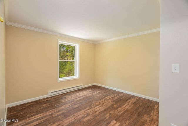 2 Queen Ann Court, Queensbury, NY 12804