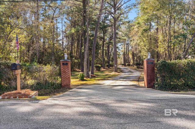 3847 Riviere Du Chien, Mobile, AL 36693