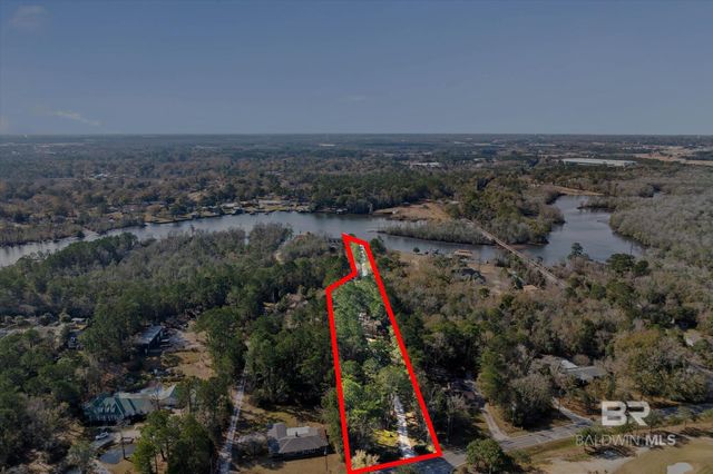 3847 Riviere Du Chien, Mobile, AL 36693