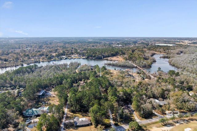3847 Riviere Du Chien, Mobile, AL 36693