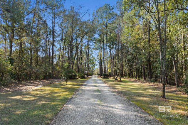 3847 Riviere Du Chien, Mobile, AL 36693