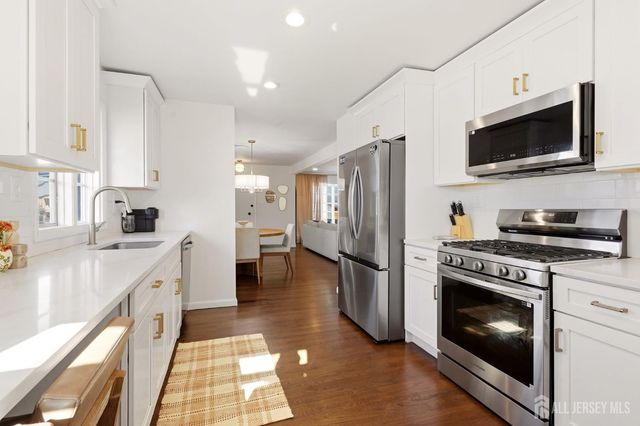 152 Remsen Avenue, Avenel, NJ 07001