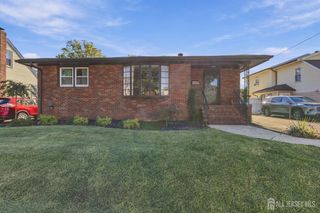 152 Remsen Avenue, Avenel, NJ 07001
