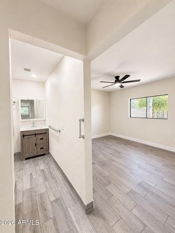 2946 S CAMRY Street, Mesa, AZ 85212