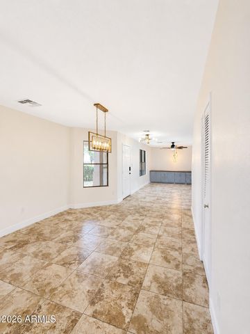2946 S CAMRY Street, Mesa, AZ 85212