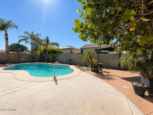 2946 S CAMRY Street, Mesa, AZ 85212
