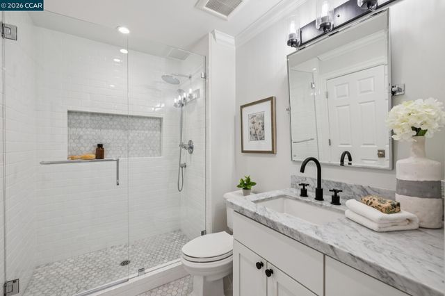 121 Castleford Cir, Danville, CA 94526