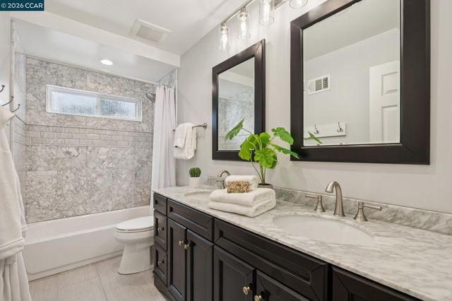 121 Castleford Cir, Danville, CA 94526