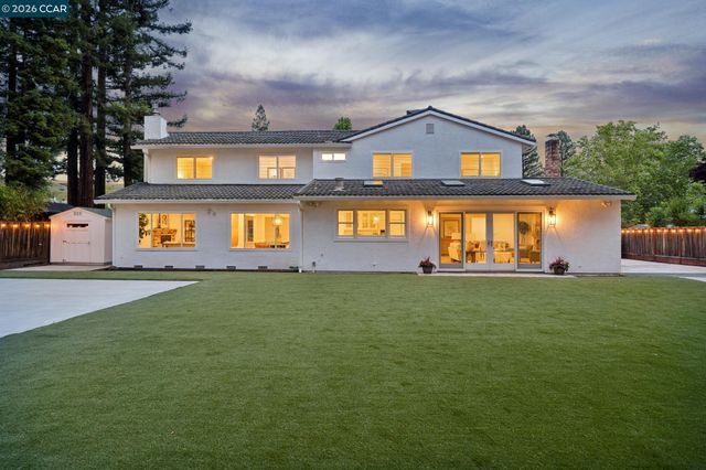 121 Castleford Cir, Danville, CA 94526