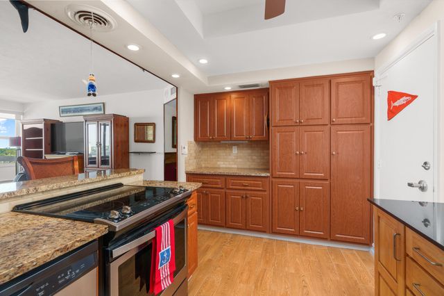 3200 NE 36th Street 703, Fort Lauderdale, FL 33308