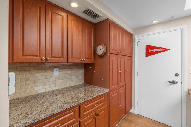 3200 NE 36th Street 703, Fort Lauderdale, FL 33308