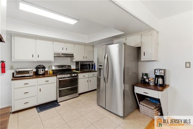 178 Jeff Street, Edison, NJ 08837